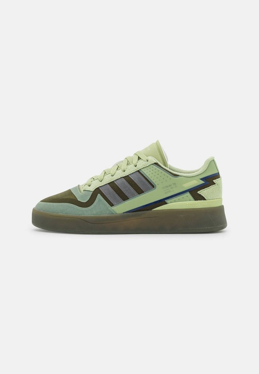 Фото № 1 с приближением к товару «‎Adidas Forum Tech Boost »