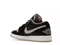 Фото № 4 с приближением к товару «‎Jordan 1 Low SE Black Iced Lilac»