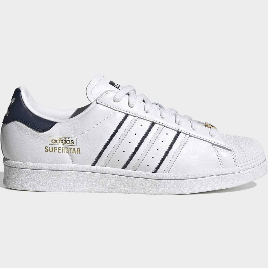 Фото № 5 с приближением к товару «‎Adidas Superstar »