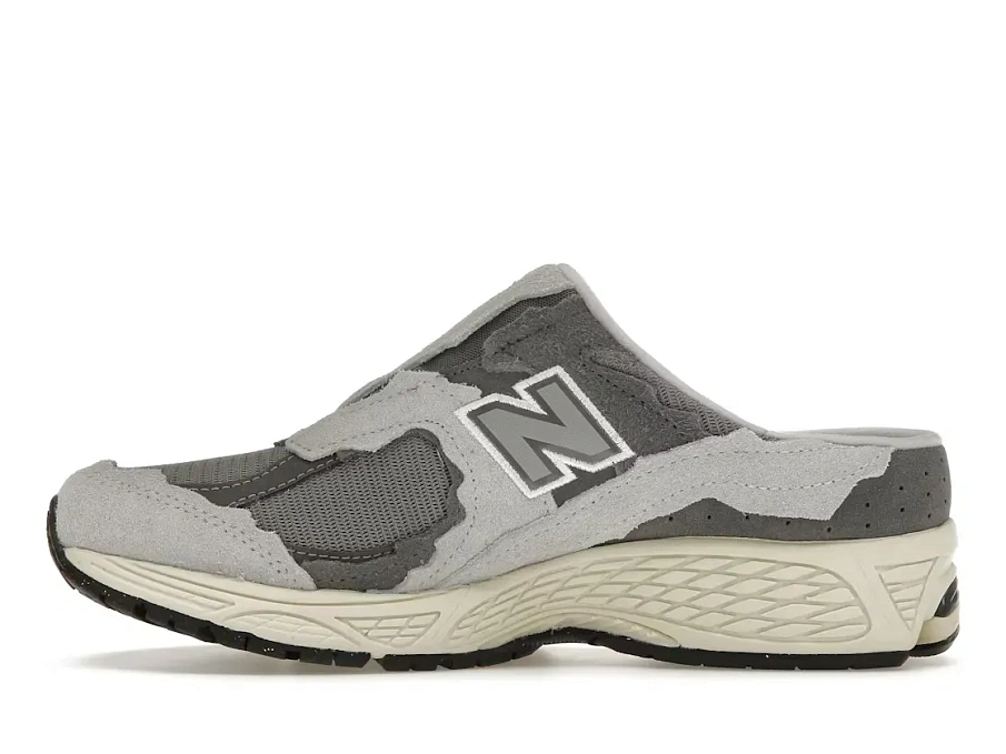 Фото № 3 с приближением к товару «‎New Balance 2002R Mule»