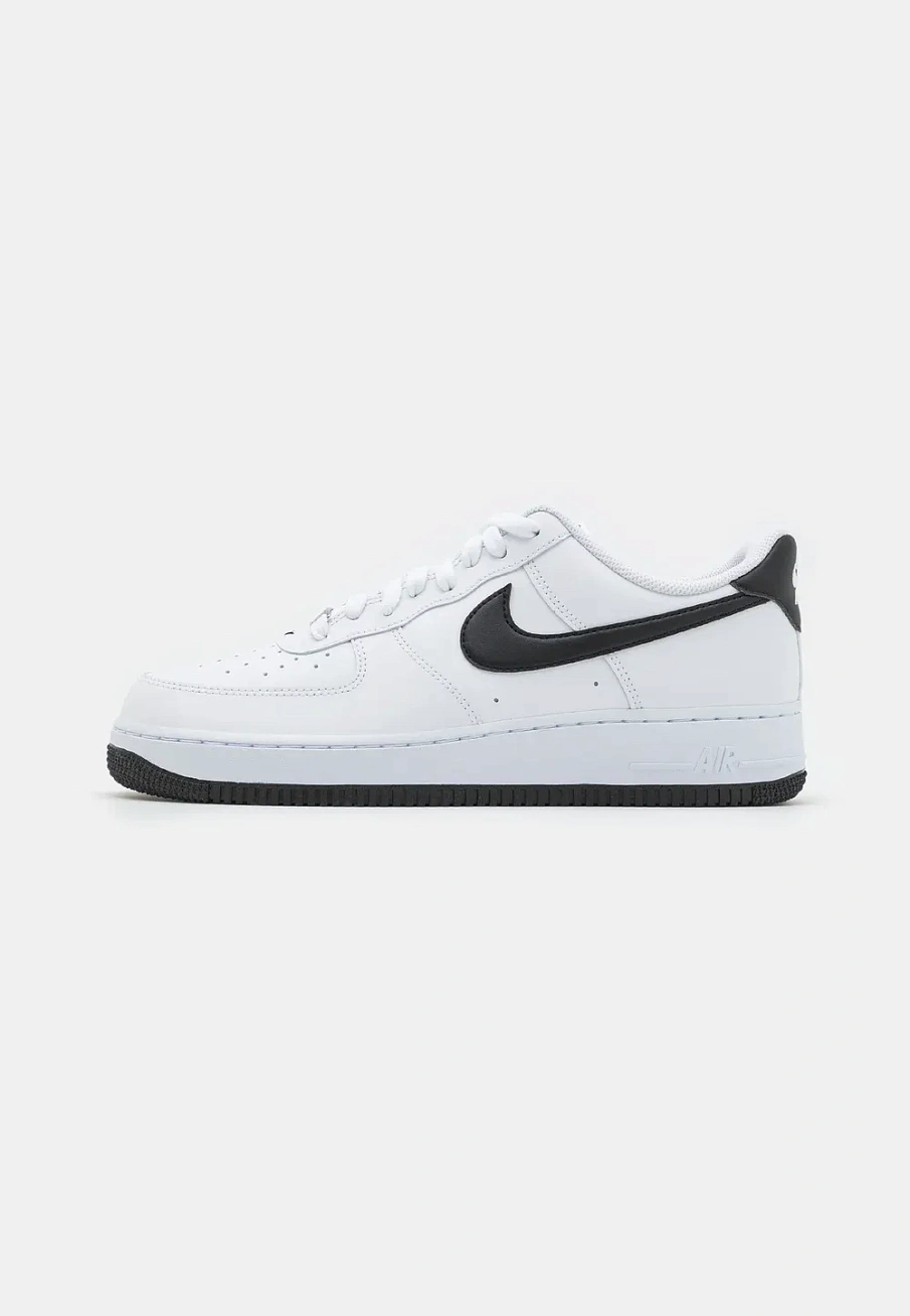 Фото № 1 с приближением к товару «‎AIR FORCE 1 07»