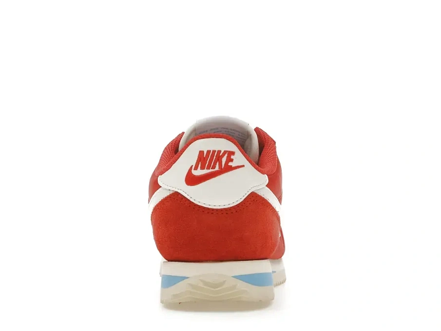 Фото № 4 с приближением к товару «‎Nike Cortez»