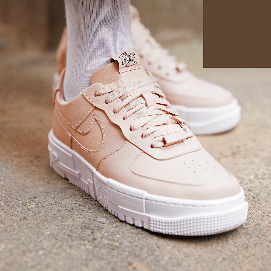 Фото № 3 с приближением к товару «‎Nike Af1 Pixel »