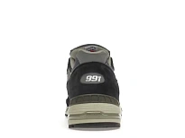 Фото № 4 с приближением к товару «‎New Balance 991»