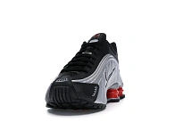 Фото № 2 с приближением к товару «‎Nike Shox R4 Black Metallic Silver (2018)»
