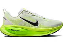 Фото № 1 с приближением к товару «‎Nike Vomero 18»