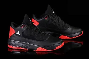 Nike Air Jordan Max Aura 2 Banned - 2