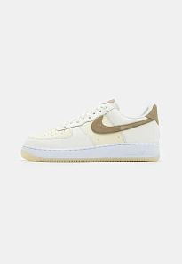 Фото № 1 с приближением к товару «‎AIR FORCE 1 07 LV8»