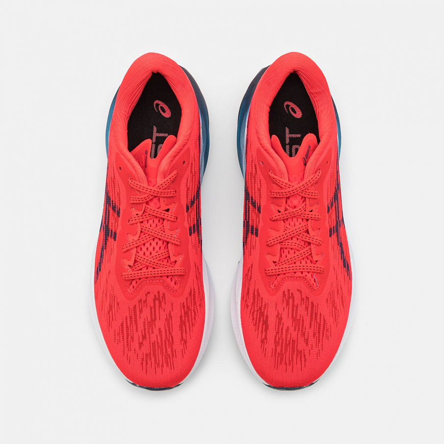 Фото № 4 с приближением к товару «‎Asics Novablast 3 »