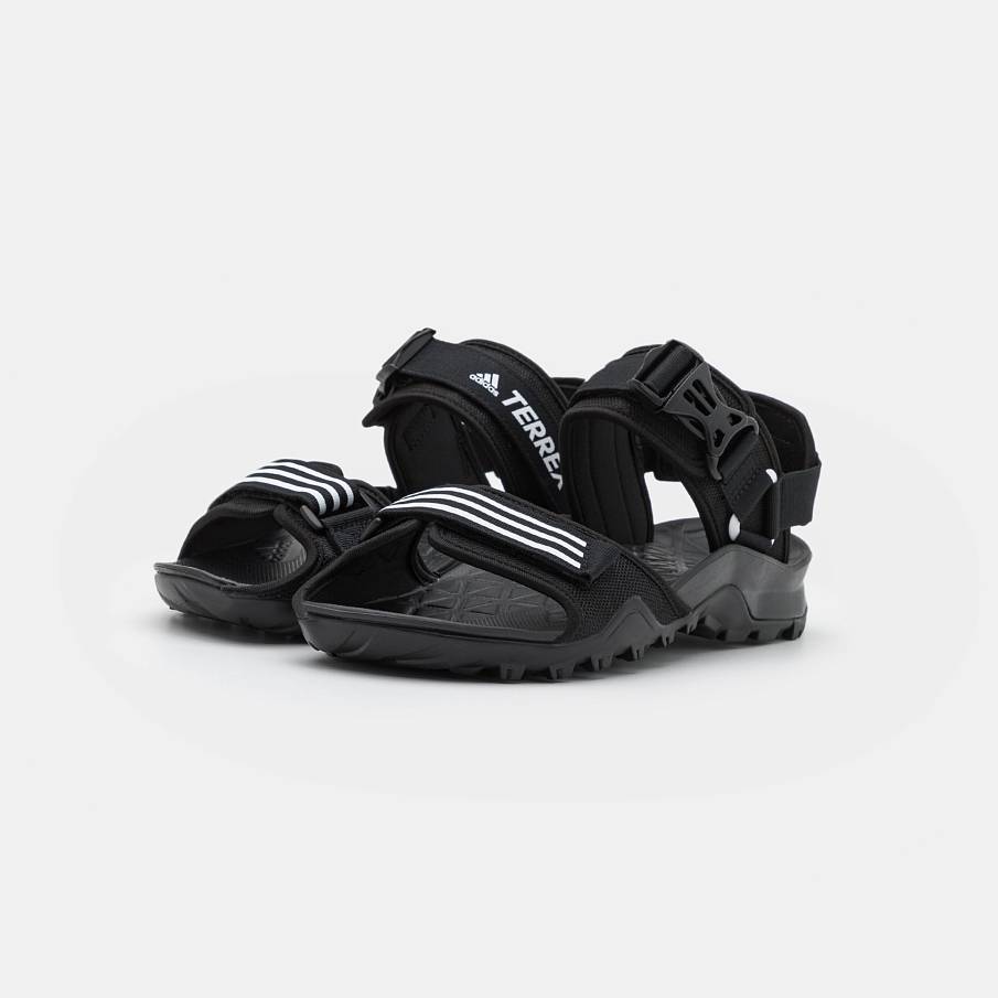 Фото № 1 с приближением к товару «‎Adidas Cyprex Ultra Dlx»