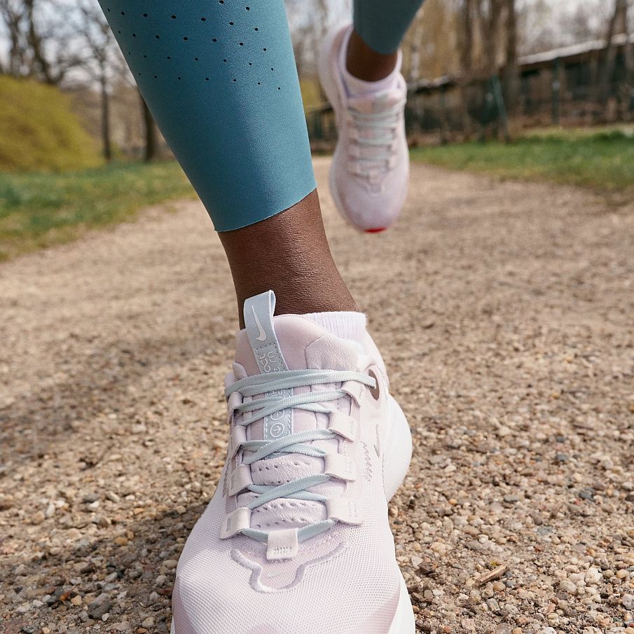 Фото № 4 с приближением к товару «‎Nike React Escape»