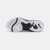 Фото № 5 с приближением к товару «‎Nike Renew Retaliation 3»