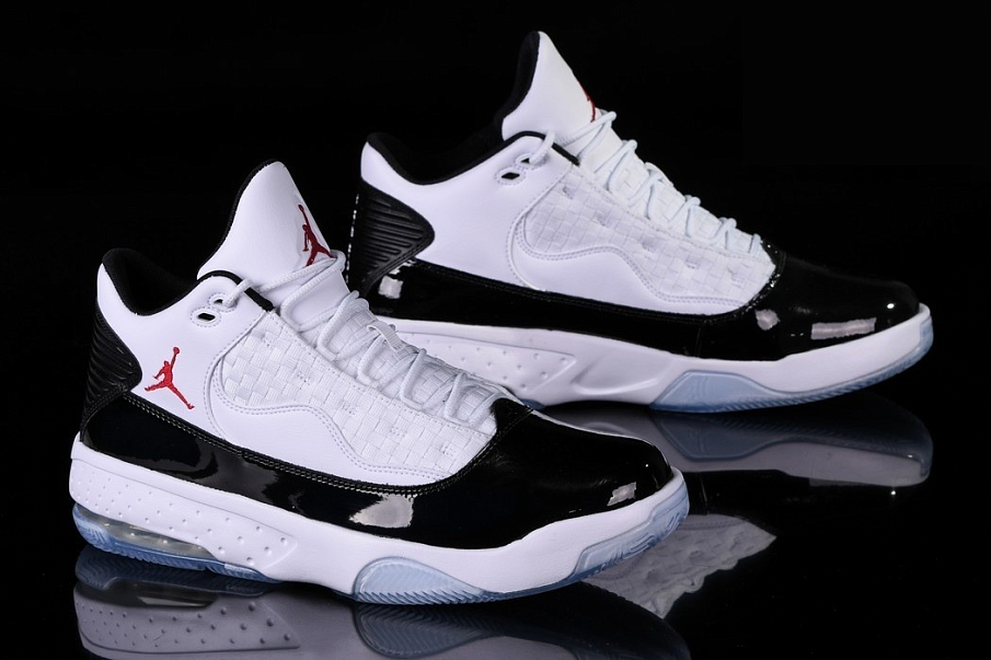 Фото № 4 с приближением к товару «‎Nike Air Jordan Max Aura 2 Concord»