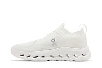 Фото № 4 с приближением к товару «‎Loewe x ON Cloudtilt All White»