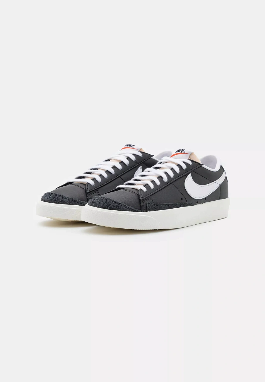 Фото № 3 с приближением к товару «‎BLAZER 77 VNTG UNISEX»