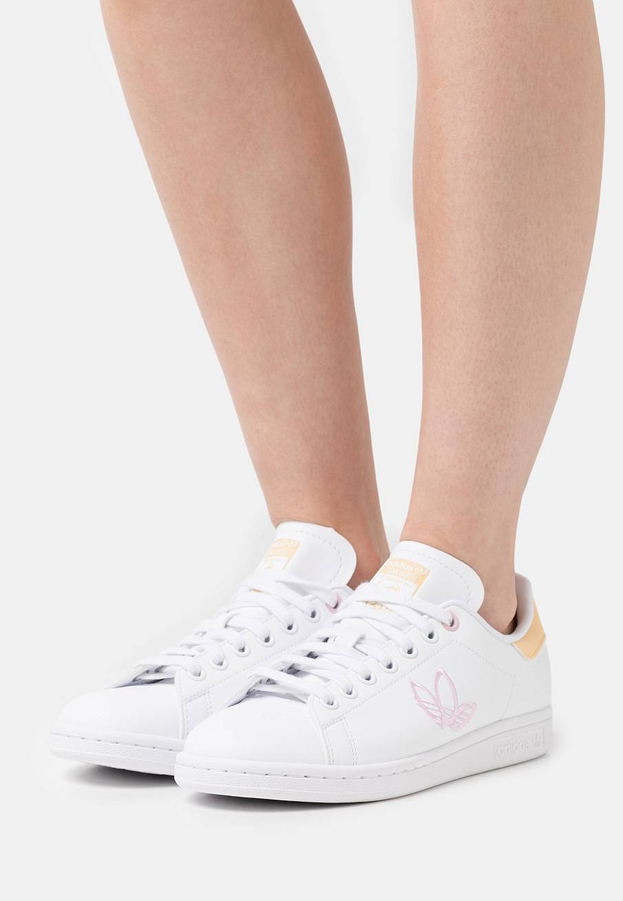 Фото № 2 с приближением к товару «‎Adidas Stan Smith »