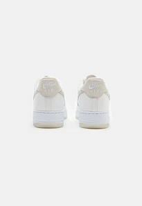 Фото № 3 с приближением к товару «‎AIR FORCE 1 07 LV8»