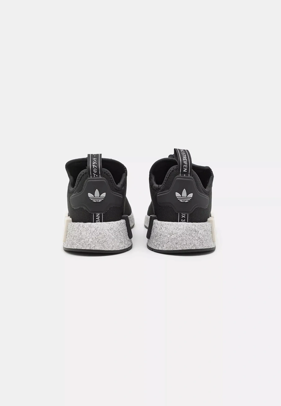 Фото № 2 с приближением к товару «‎NMD_R1 UNISEX»