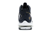Фото № 4 с приближением к товару «‎Nike LeBron 7 University of Akron»