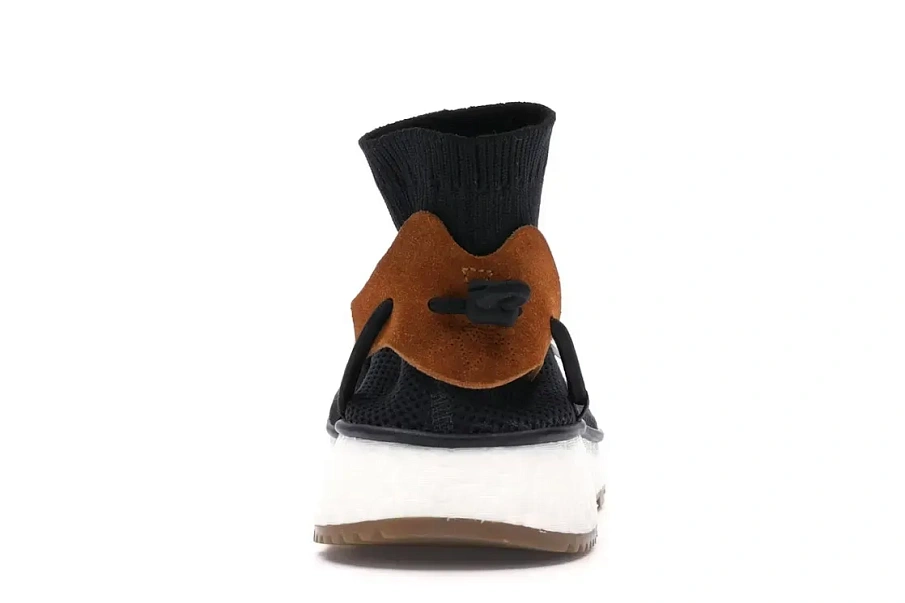 Фото № 4 с приближением к товару «‎adidas AW Run»