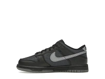 Фото № 3 с приближением к товару «‎Nike Dunk Low»
