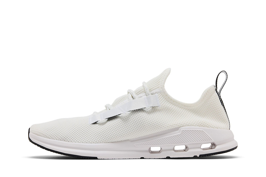 Фото № 4 с приближением к товару «‎ON Cloudeasy Undyed White»
