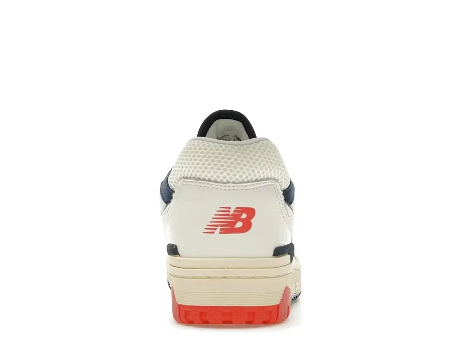 Фото № 4 с приближением к товару «‎New Balance 550»