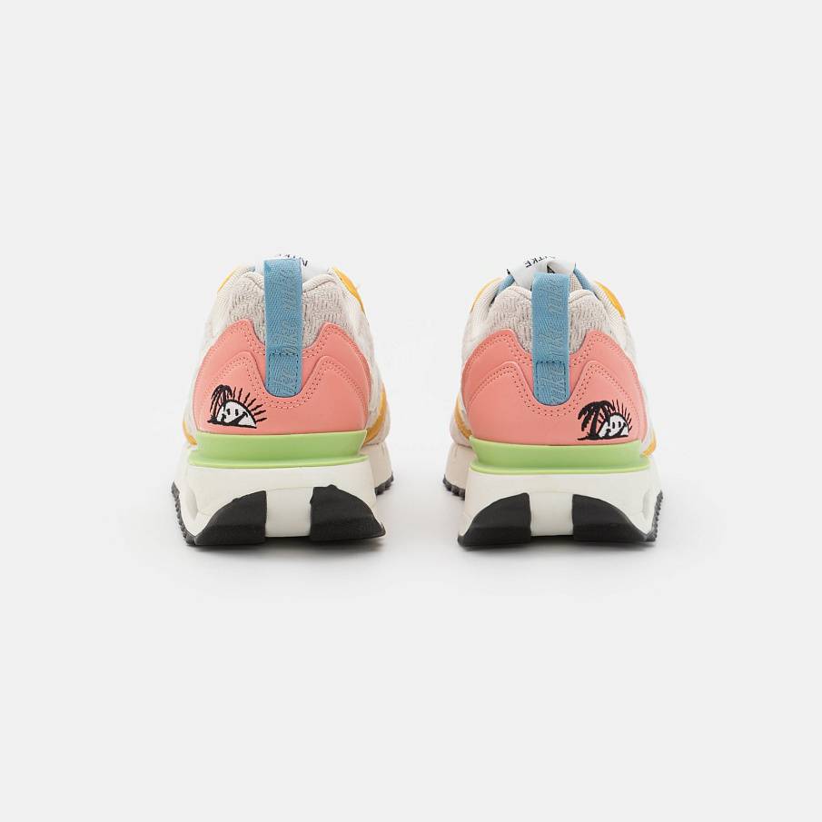 Фото № 4 с приближением к товару «‎Nike Air Max Dawn SE »
