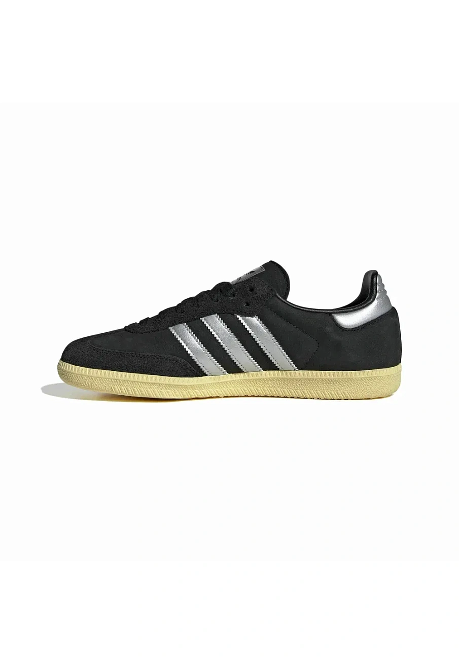 Фото № 1 с приближением к товару «‎Кроссовки Adidas spad111a2ni-q11-n»