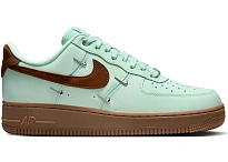 Фото № 1 с приближением к товару «‎Nike Air Force 1 Low '07 LX»