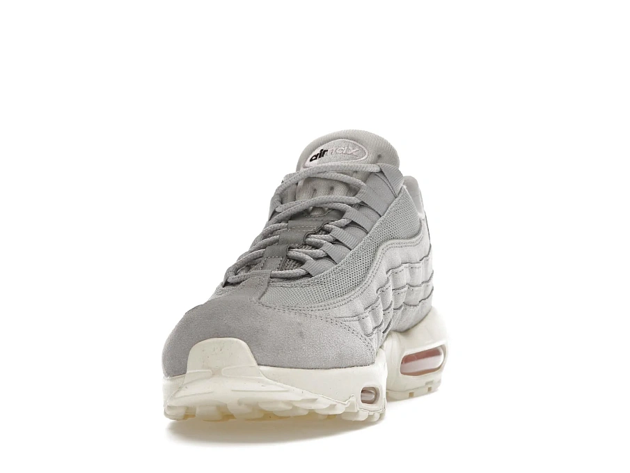 Фото № 3 с приближением к товару «‎Nike Air Max 95 Grey Fog Pink Foam»