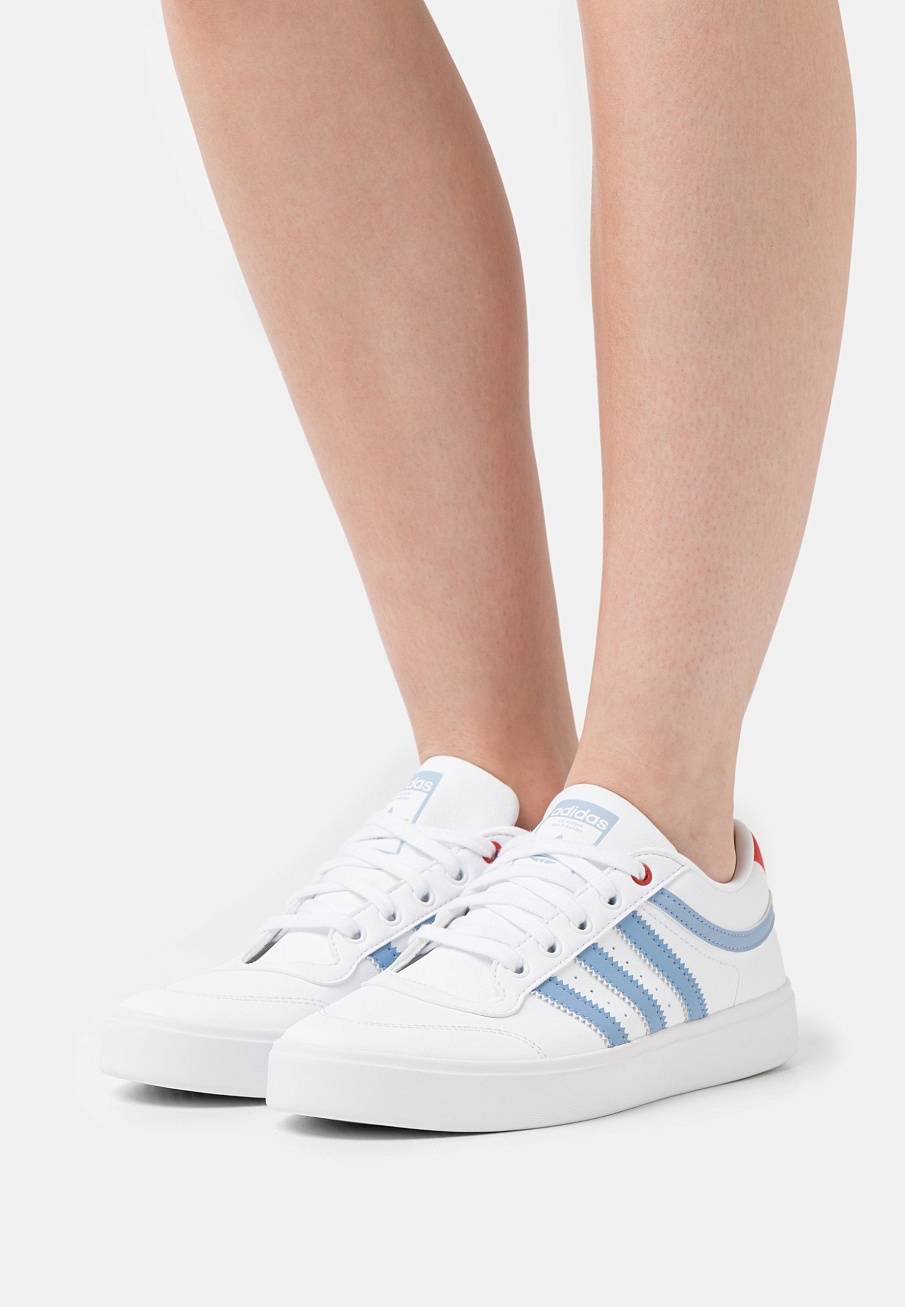Фото № 2 с приближением к товару «‎Adidas Bryony »