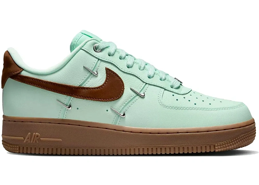 Фото № 1 с приближением к товару «‎Nike Air Force 1 Low '07 LX»