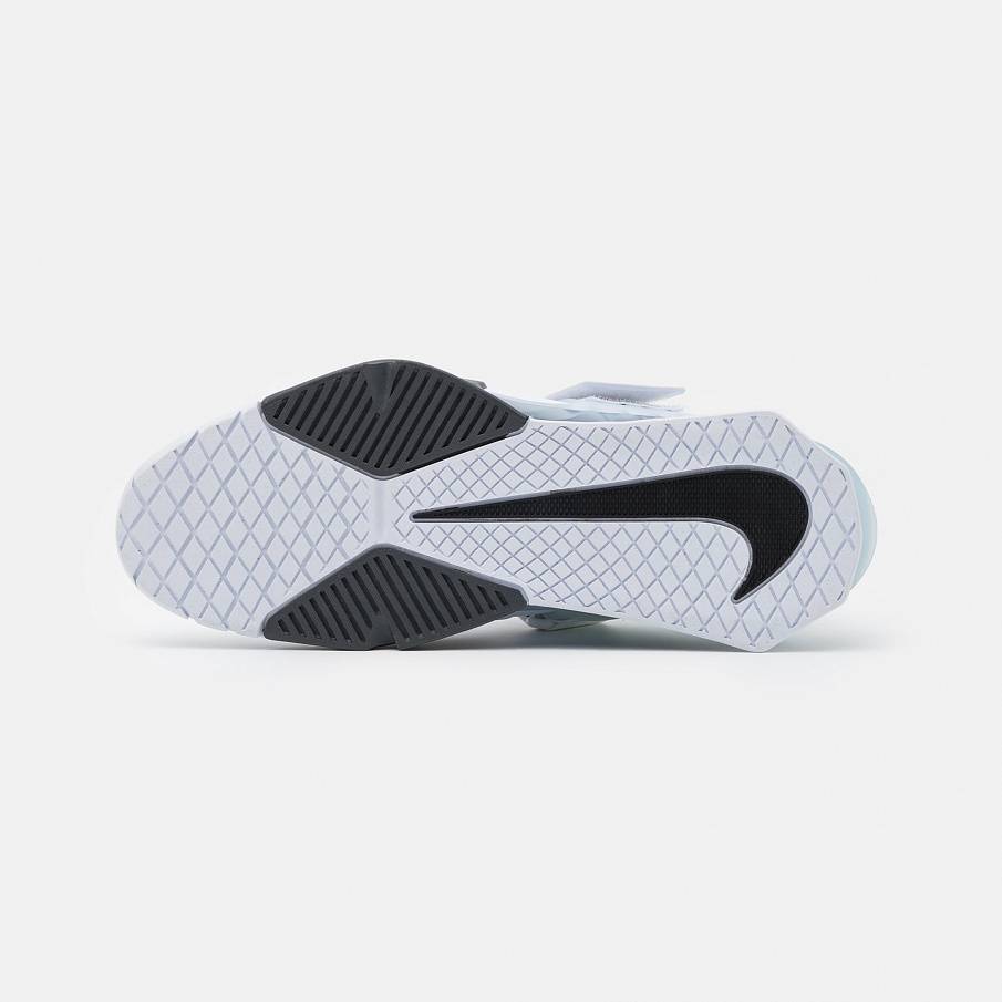 Фото № 5 с приближением к товару «‎Nike Savaleos»
