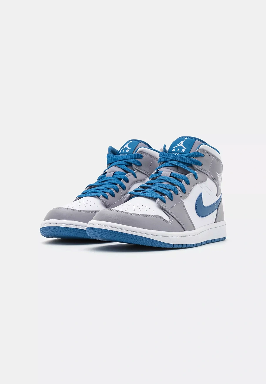 Фото № 3 с приближением к товару «‎AIR JORDAN 1 MID»