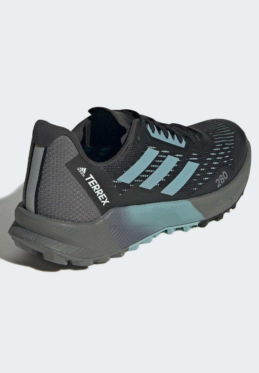 Фото № 4 с приближением к товару «‎Adidas Terrex Agravic »