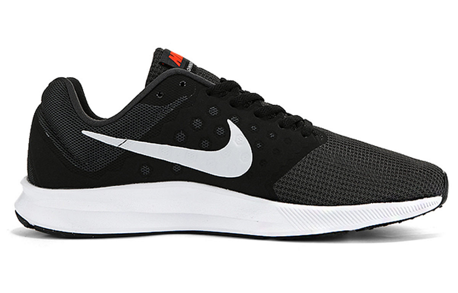 Фото № 2 с приближением к товару «‎Nike Downshifter 7 BlackWhite»