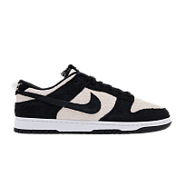Фото № 1 с приближением к товару «‎Nike Dunk Low SE Panda-Monium Pack - Black Suede»