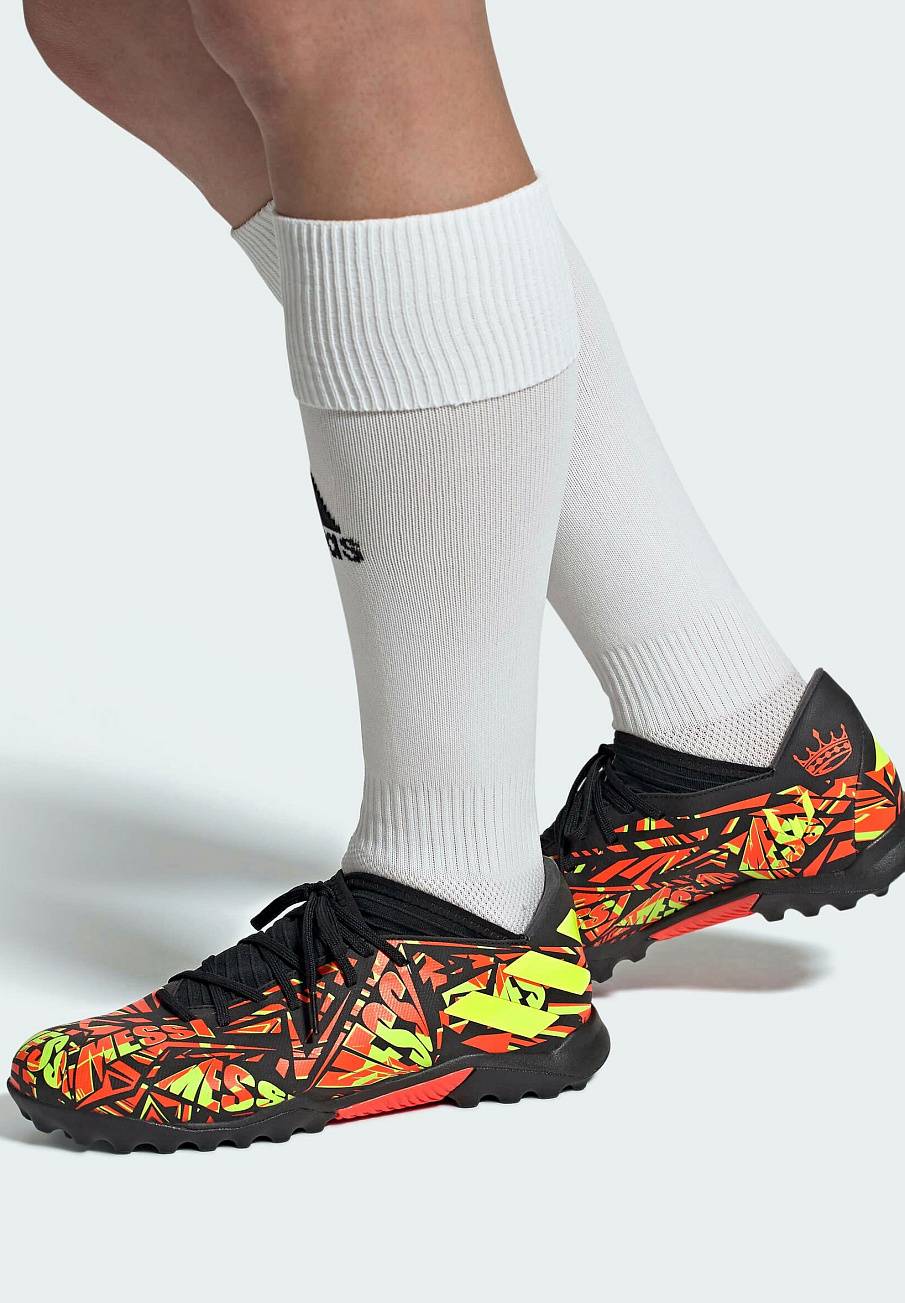 Фото № 2 с приближением к товару «‎Adidas Korki Turfy»
