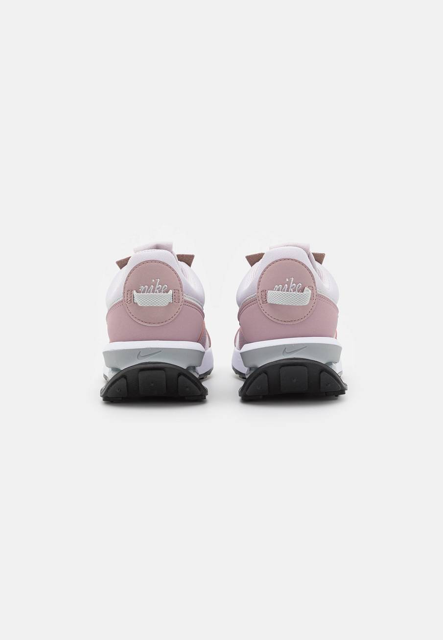 Фото № 3 с приближением к товару «‎Nike Air Max Pre-Day »