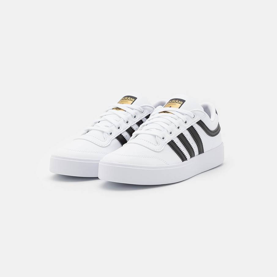 Фото № 3 с приближением к товару «‎Adidas Bryony »