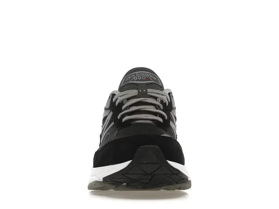Фото № 2 с приближением к товару «‎New Balance 990v6»