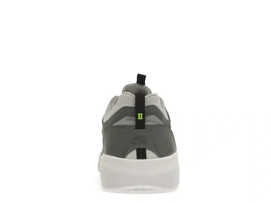 Фото № 4 с приближением к товару «‎Nike SB Nyjah Free 2 Grey Neon»