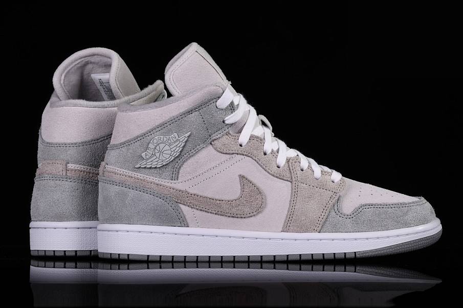 Фото № 4 с приближением к товару «‎Jordan Brand Air Jordan 1 SE «particle »