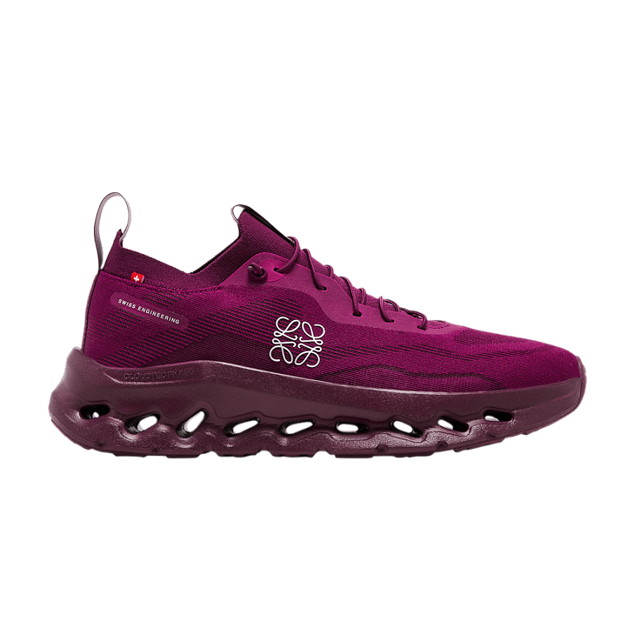 Фото № 1 с приближением к товару «‎Loewe x ON Women's Cloudtilt Cherry»