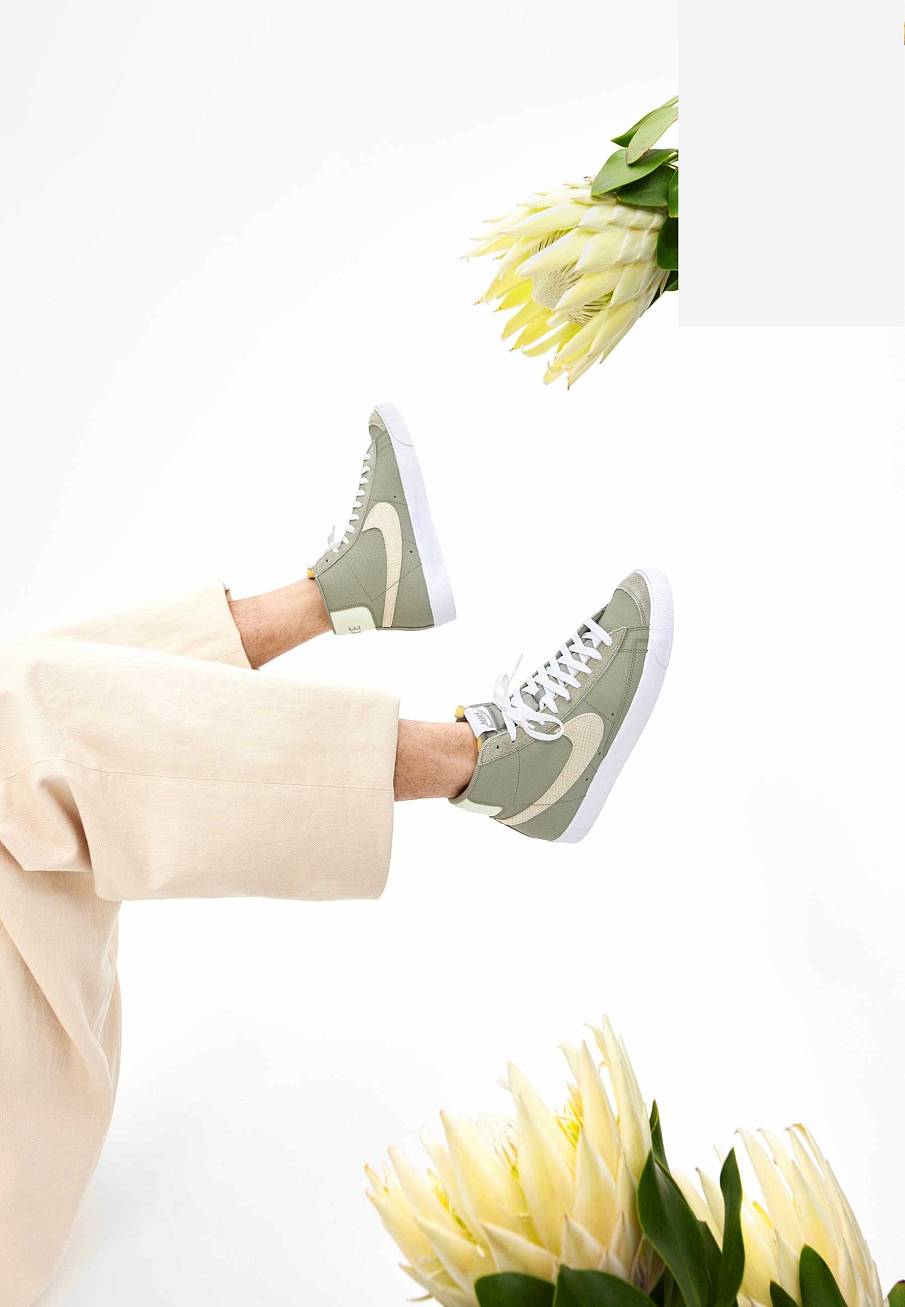 Фото № 3 с приближением к товару «‎Nike Blazer »