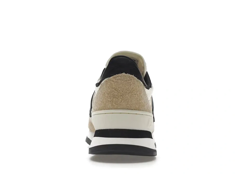 Фото № 4 с приближением к товару «‎New Balance 990v1»