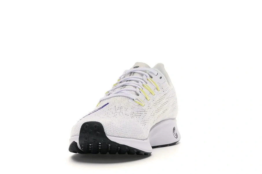 Фото № 2 с приближением к товару «‎Nike Air Zoom Pegasus 36 White Psychic Purple »
