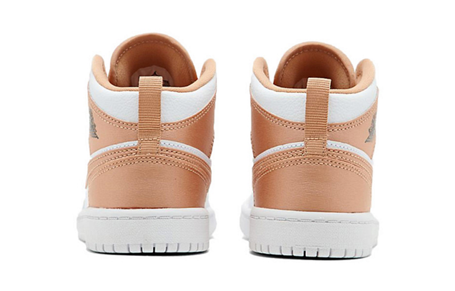 Фото № 4 с приближением к товару «‎Nike Girls Jordan 1 Mid (ps) Pre-School Shoe Kids Little Kids 640737-190»