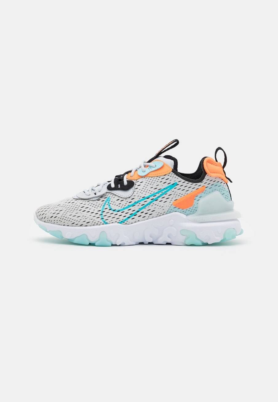 Фото № 1 с приближением к товару «‎Nike React Vision »